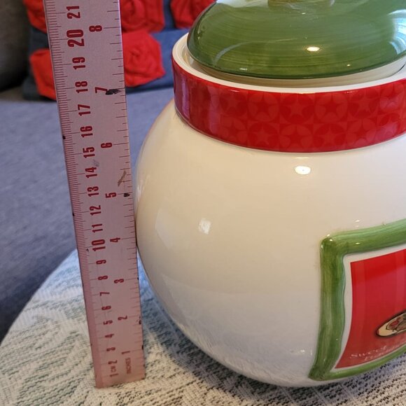 Vintage Russ Berrie Christmas Traditions Ceramic Cookie Jar - Picture 6 of 7
